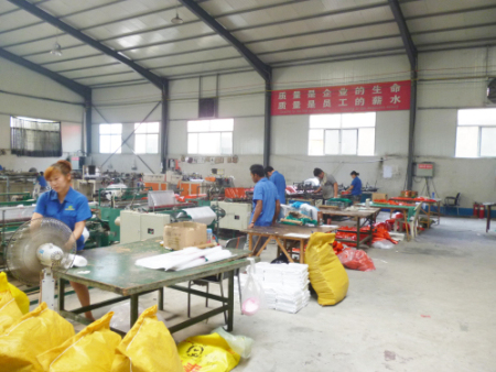 制(zhì)袋車間(jian)